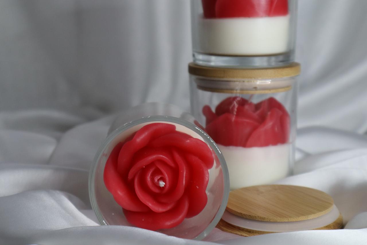 ROSE JAR CANDLE qandeelofficial new